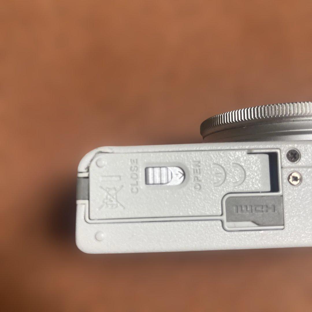 Fujifilm Compact Digital Cameras Xq2