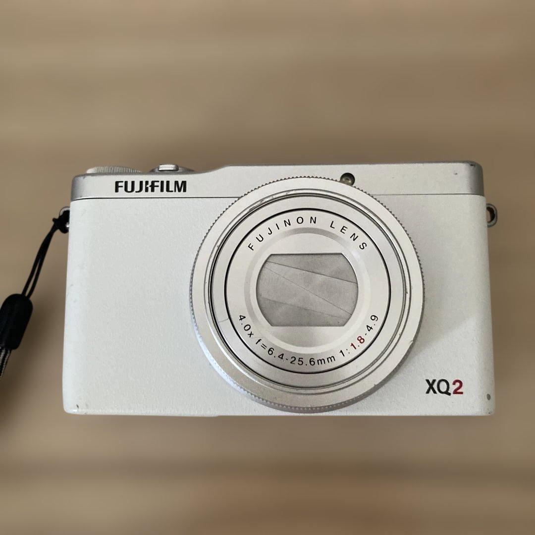 Fujifilm Compact Digital Cameras Xq2