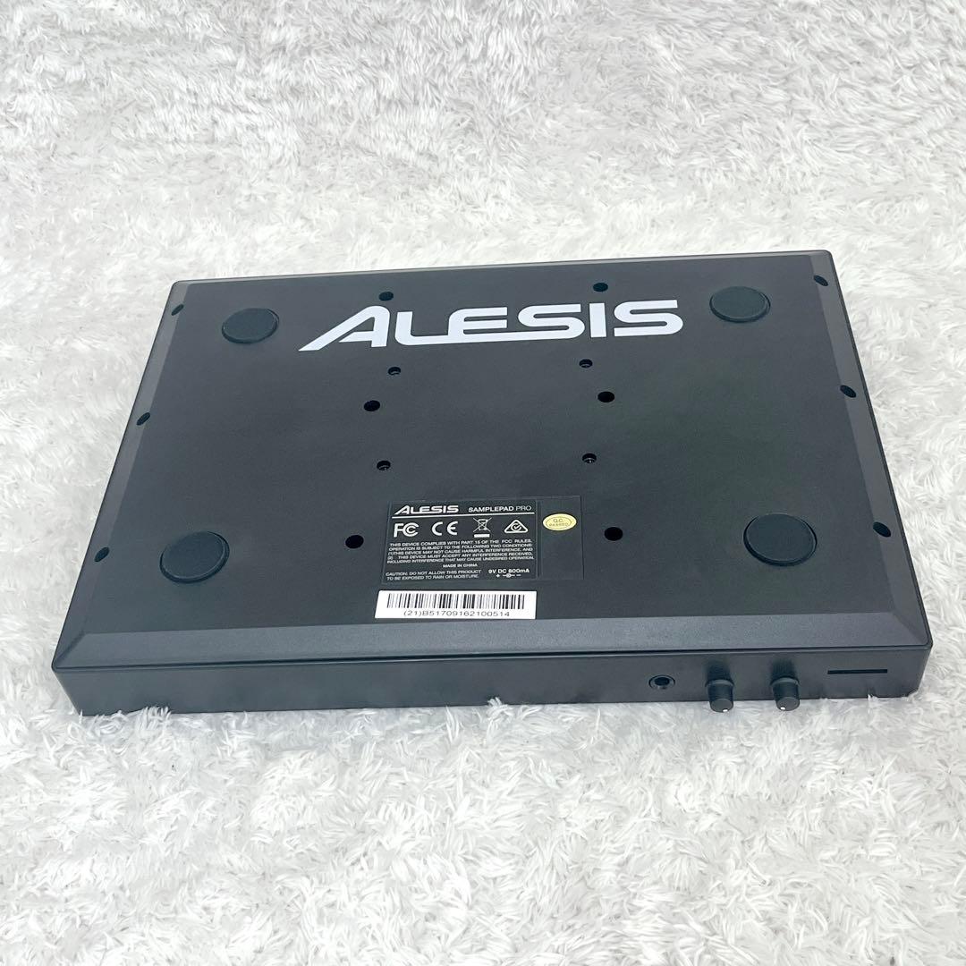 Alesis Expansion Pads, Samplers Effects Units 8 Samplepad Pro