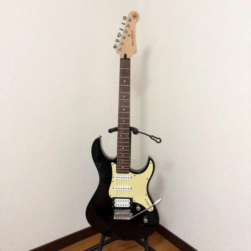 Yamaha Electric Guitars Pacifica 112V
