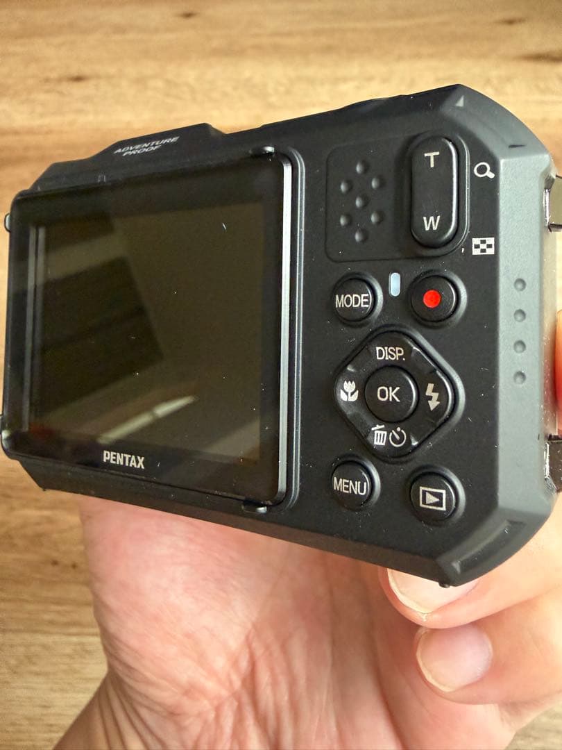 Compact Digital Cameras Pentax Wg-1000