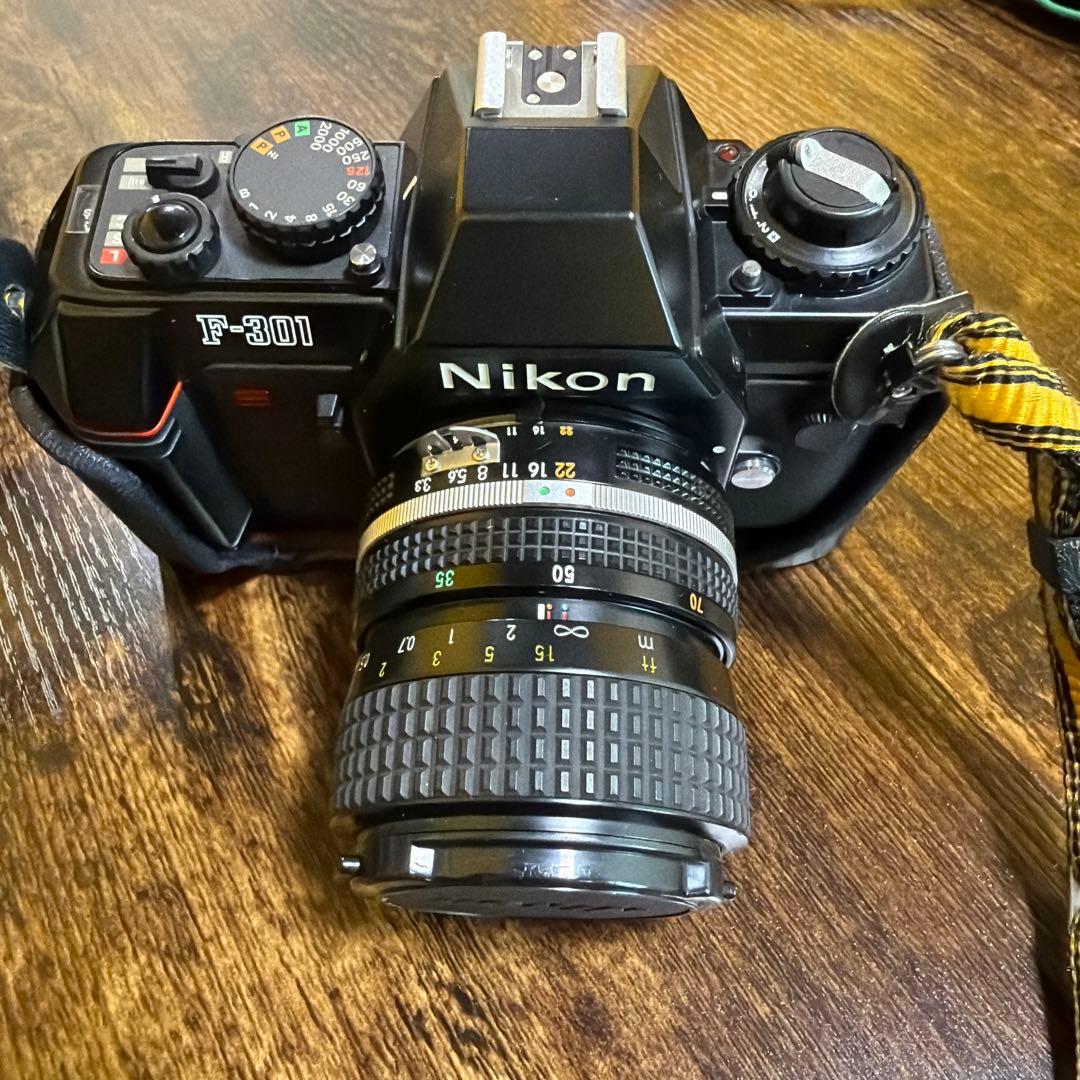 Digital Slrs Nikon F-301 2