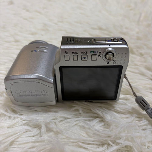 Nikon Compact Digital Camera Coolpix S10 Vr