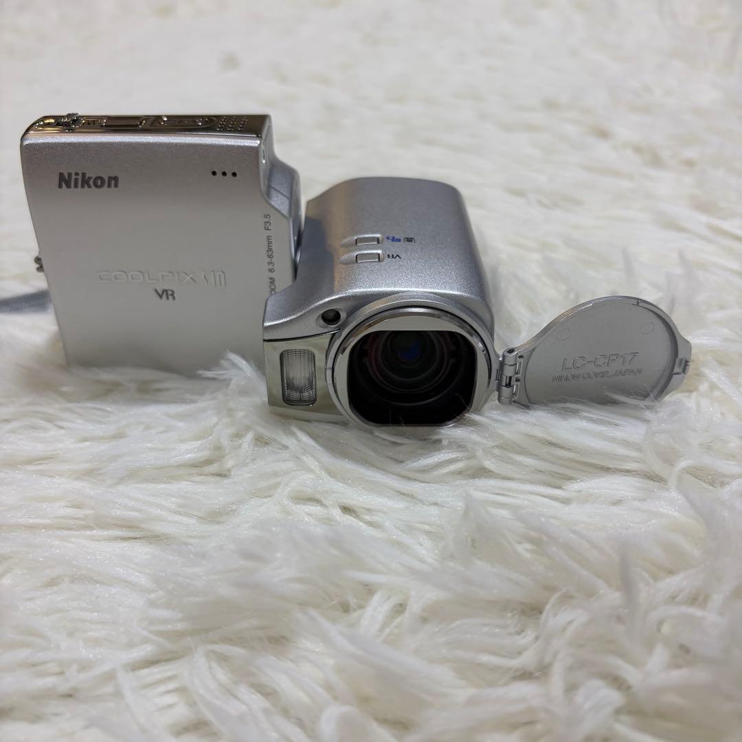 Nikon Compact Digital Camera Coolpix S10 Vr