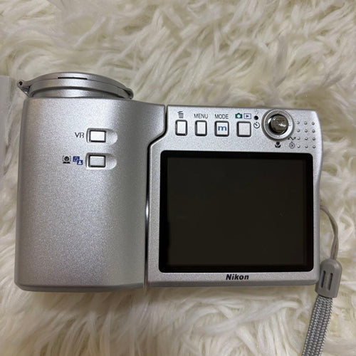 Nikon Compact Digital Camera Coolpix S10 Vr