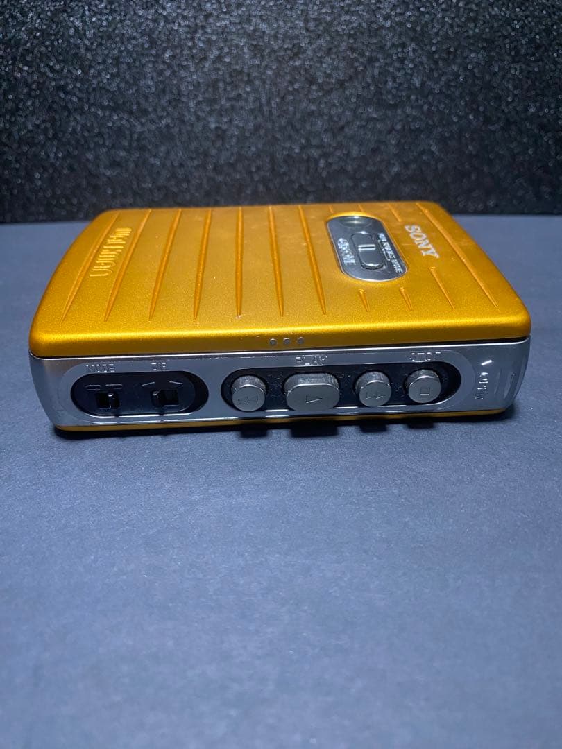 Sony Cassette Player Walkman Wm-Mv1