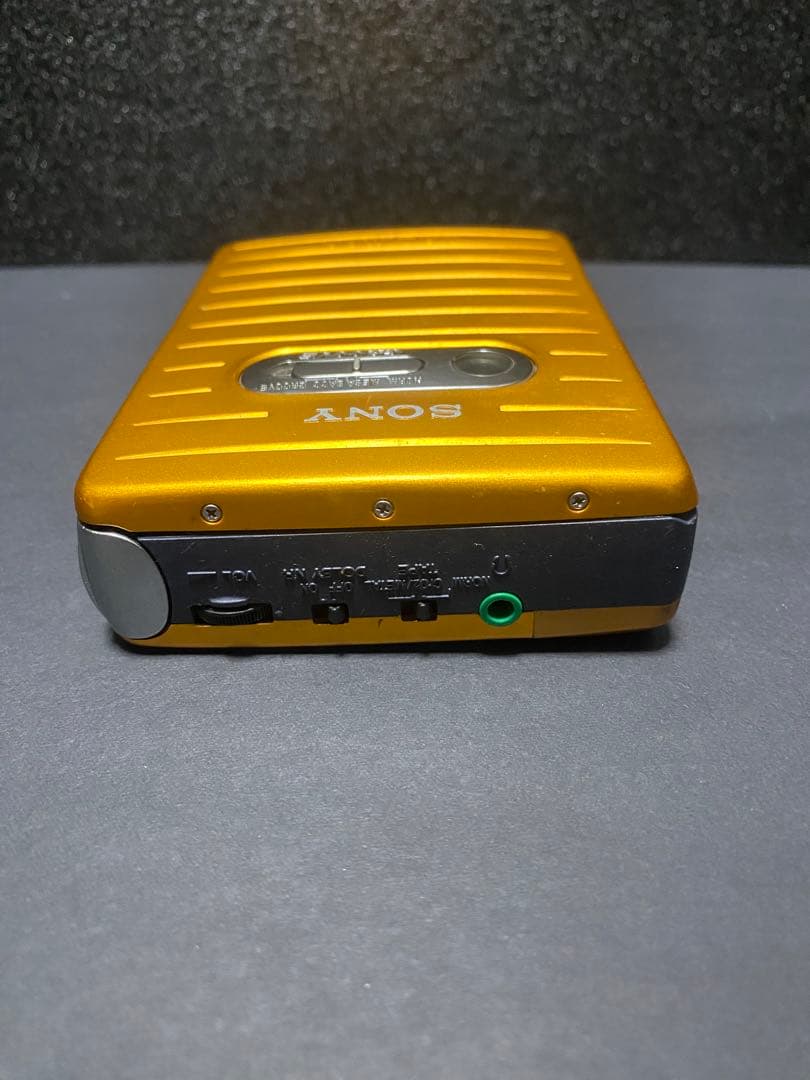 Sony Cassette Player Walkman Wm-Mv1