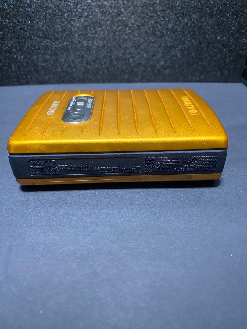 Sony Cassette Player Walkman Wm-Mv1