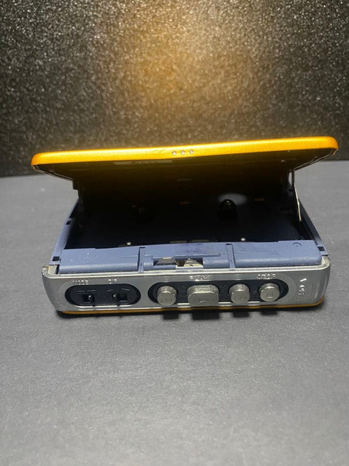 Sony Cassette Player Walkman Wm-Mv1