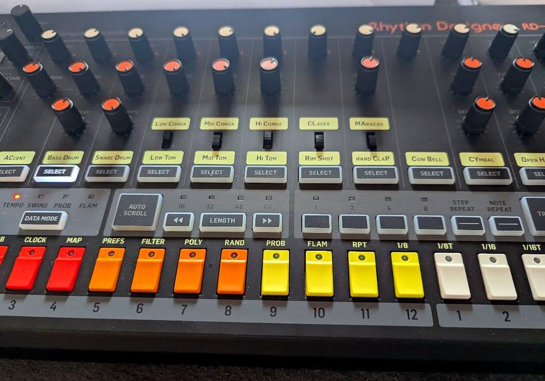 Behringer Rhythm Machines Rd-8
