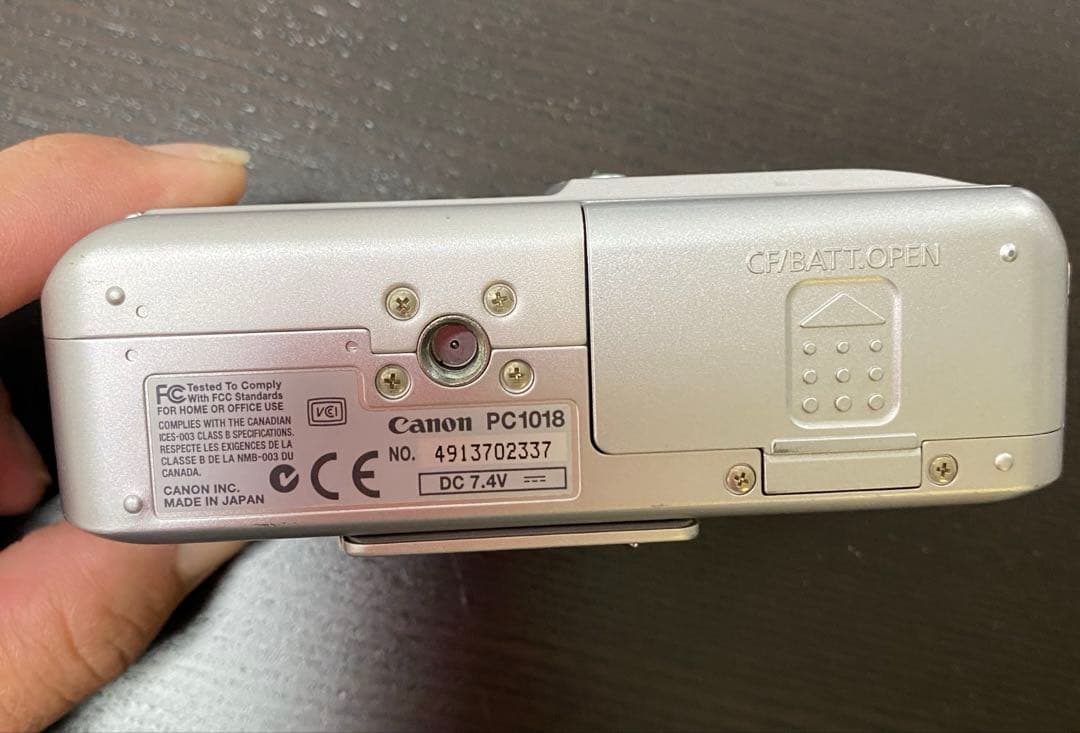 Compact Digital Camera Canon Powershot S30