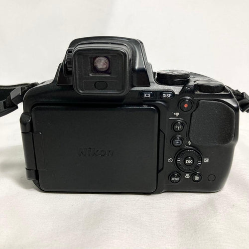 Reflex numériques Nikon Coolpix P900