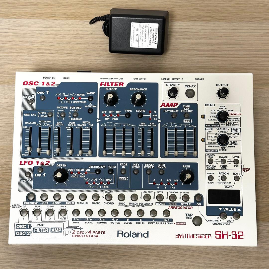 Roland Analog Synthesizers Sh-32