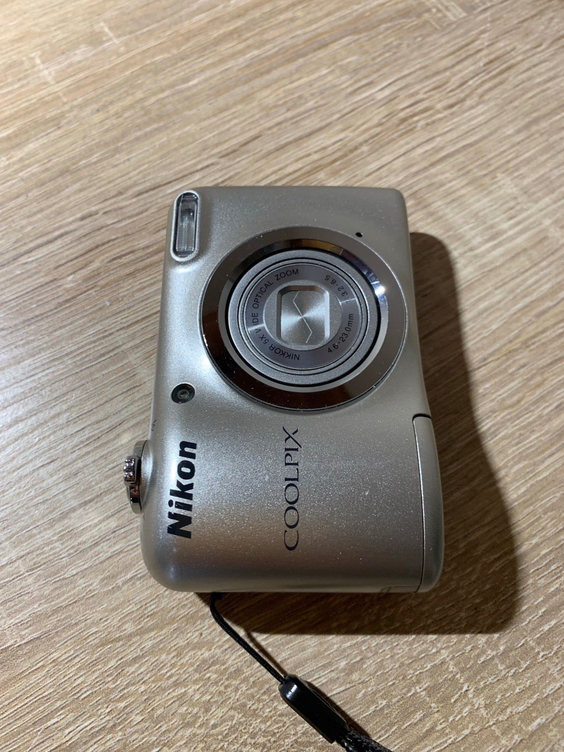 Compact Digital Camera 0999 Nikon Coolpix A10