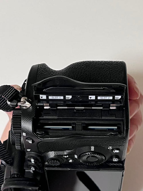Sony Mirrorless Interchangeable Lens Cameras 7R V