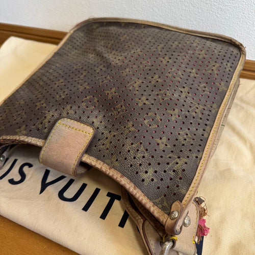 Louis Vuitton Shoulder Bag R*E