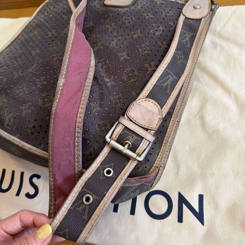 Louis Vuitton Shoulder Bag R*E