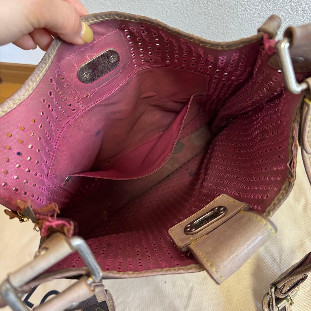 Louis Vuitton Shoulder Bag R*E