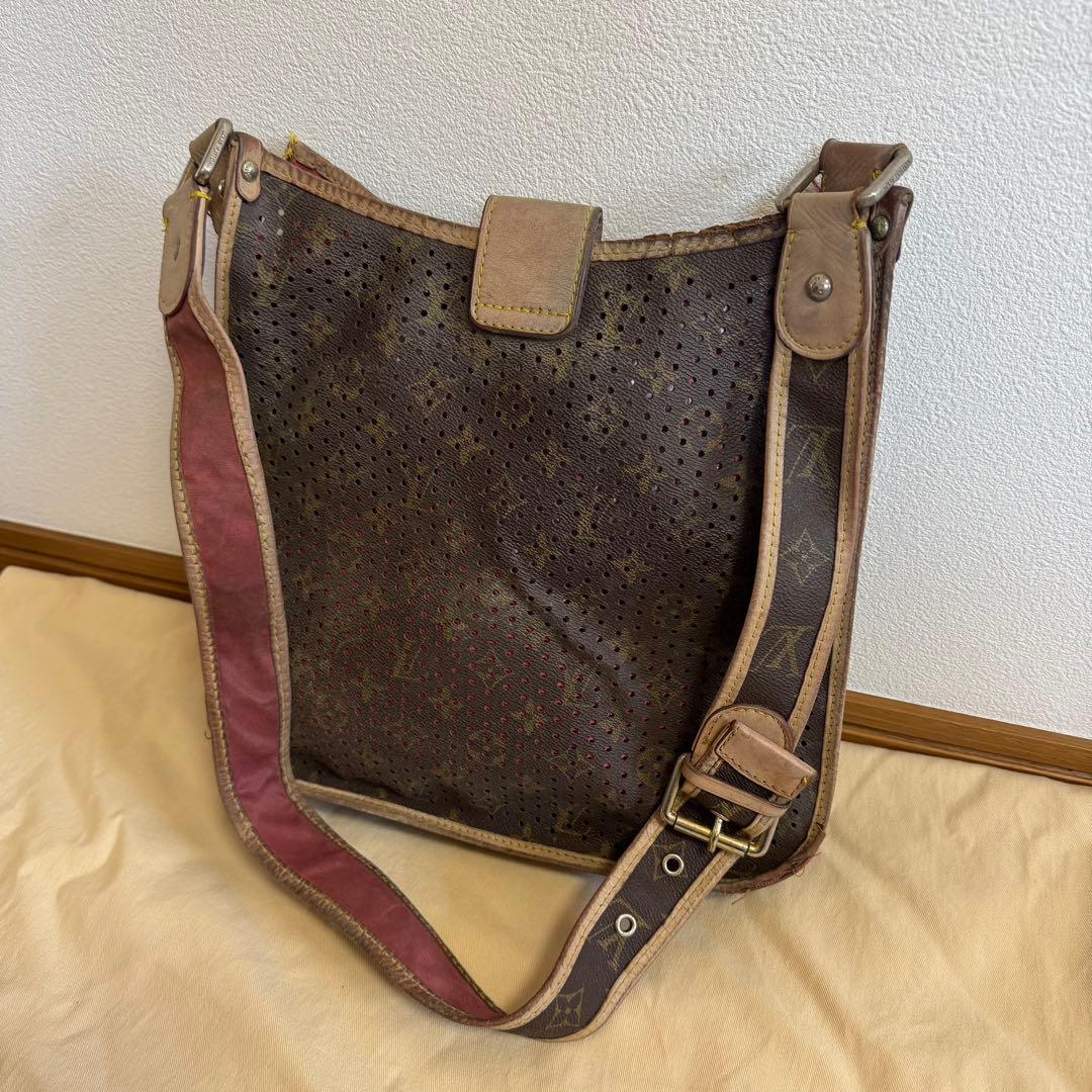 Louis Vuitton Shoulder Bag R*E