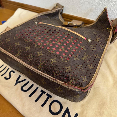 Louis Vuitton Shoulder Bag R*E