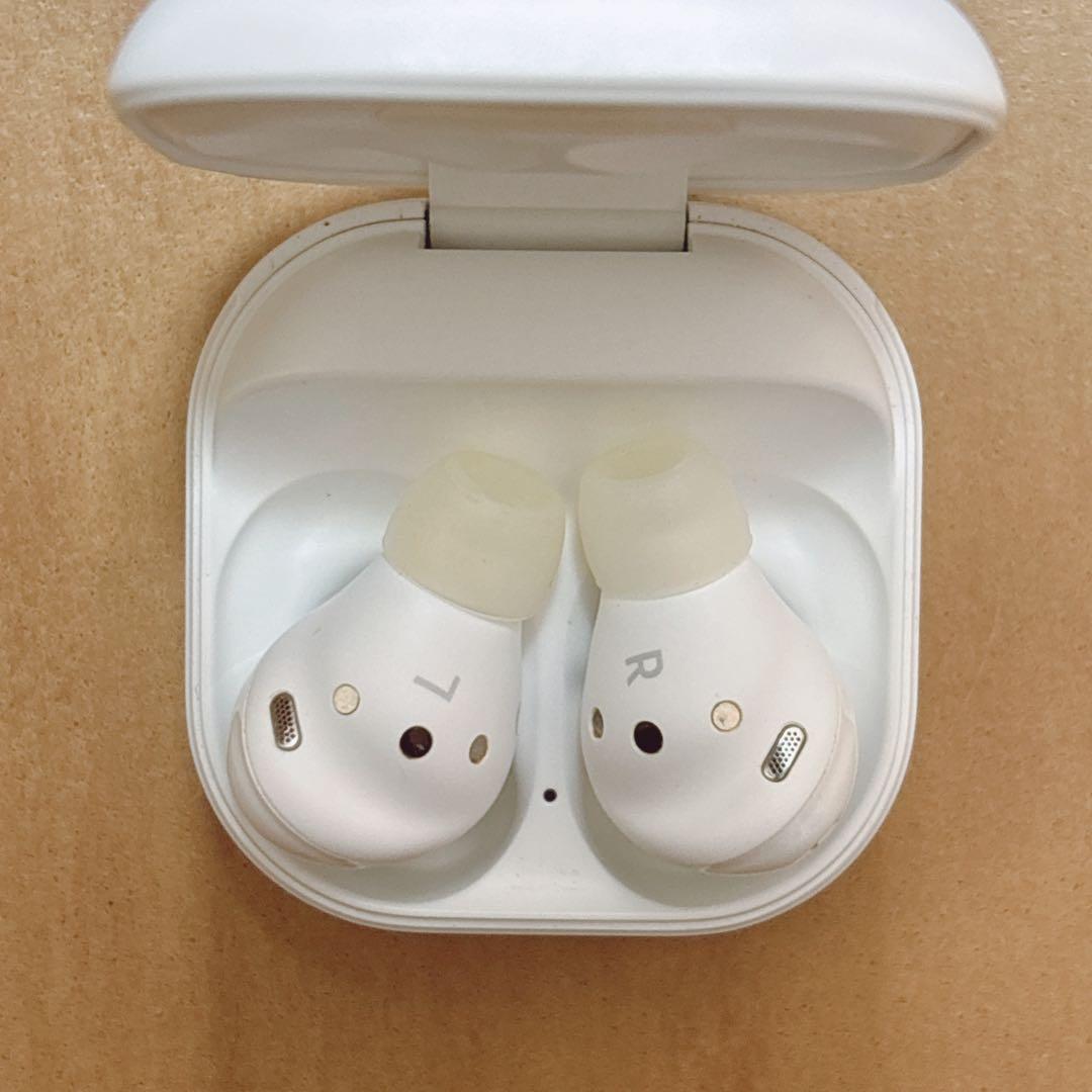 Galaxy Model Wireless Earphone Buds Pro Phantom White