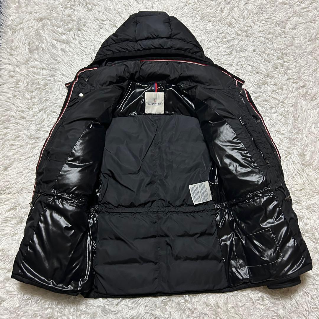 Moncler Down Jacket Millais
