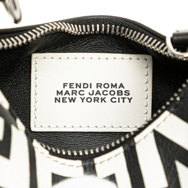 Fendi Handbag 7As089 1-0214575