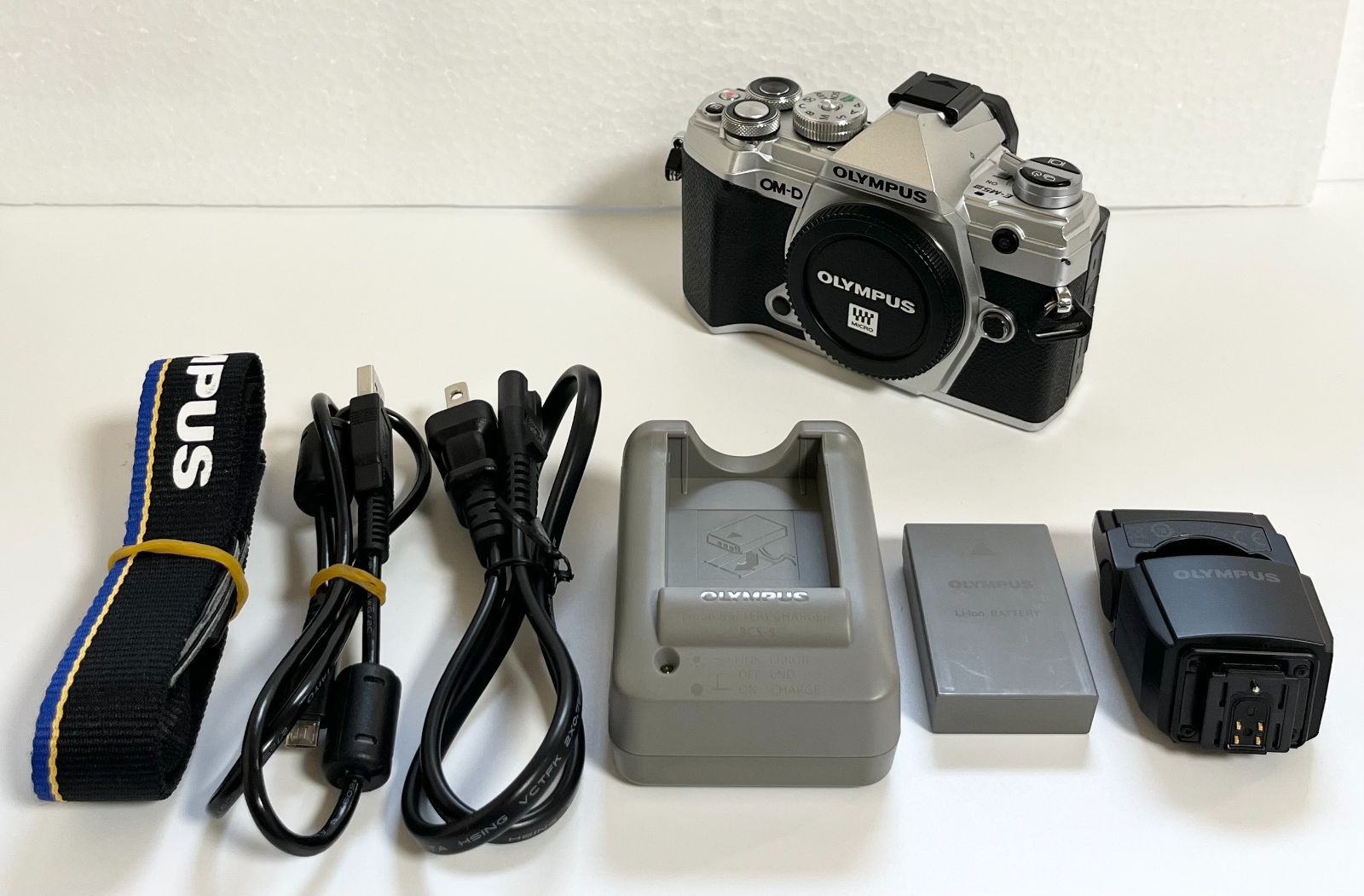 Olympus Mirrorless Interchangeable Lips 17350 Om-D E-M5 Mark Iii 26800657290704