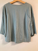 Des Pres Half-Sleeve Three-Quarter-Sleeve V
