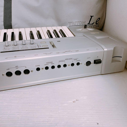 Korg Analog Synthesizers Triton Le76