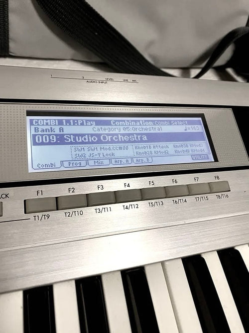 Korg Analog Synthesizers Triton Le76