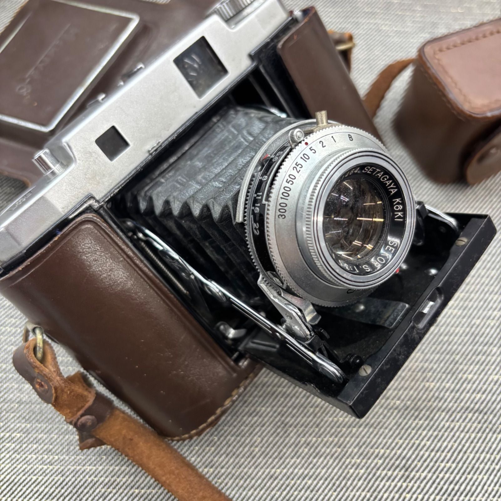 Mamiya Large -Size Medium Format Camera (Film) Mamiya-6