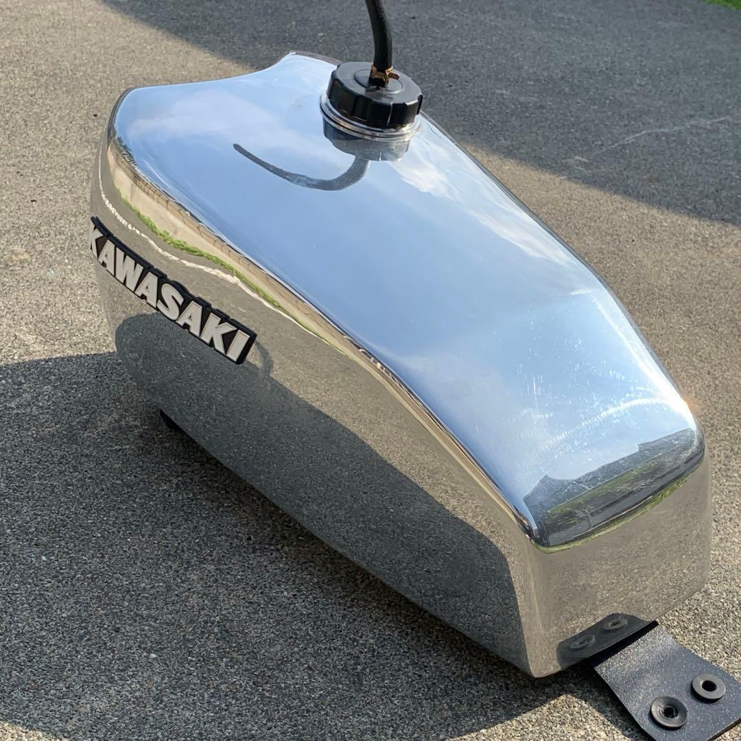 Kawasaki Tanks W800 "Atacama"