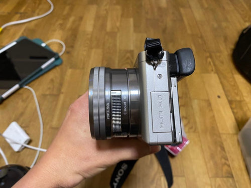 Sony Mirrorless Interchangeable Lens Cameras 6000