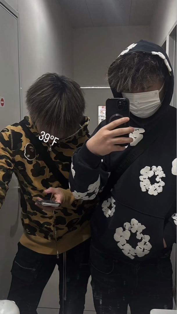 A Bathing Ape Hoodies M