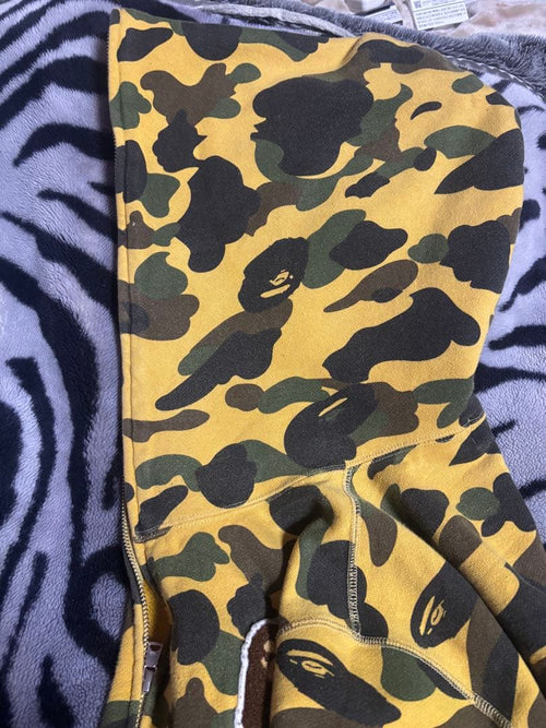 A Bathing Ape Hoodies M