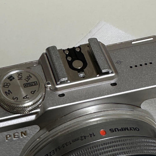 Olympus Mirrorless Interchangeable Lens Cameras E-Pl8