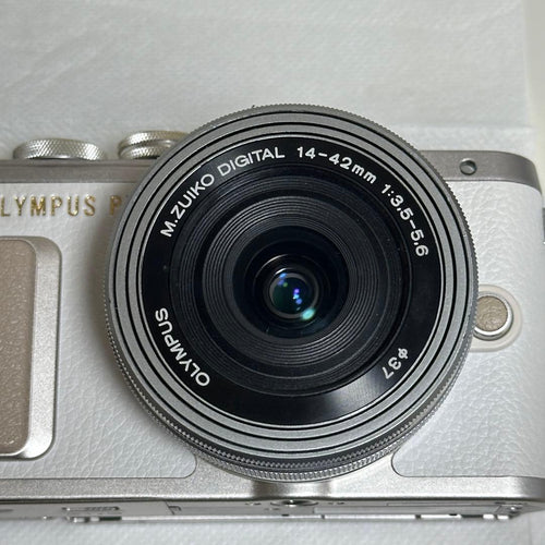 Olympus Mirrorless Interchangeable Lens Cameras E-Pl8