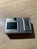 Compact Digital Camera 9954 Canon Ixy 200