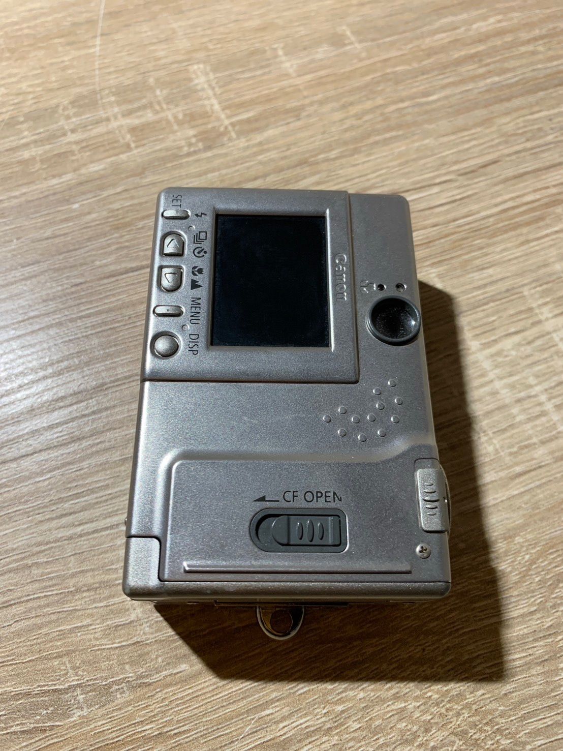 Compact Digital Camera 9954 Canon Ixy 200