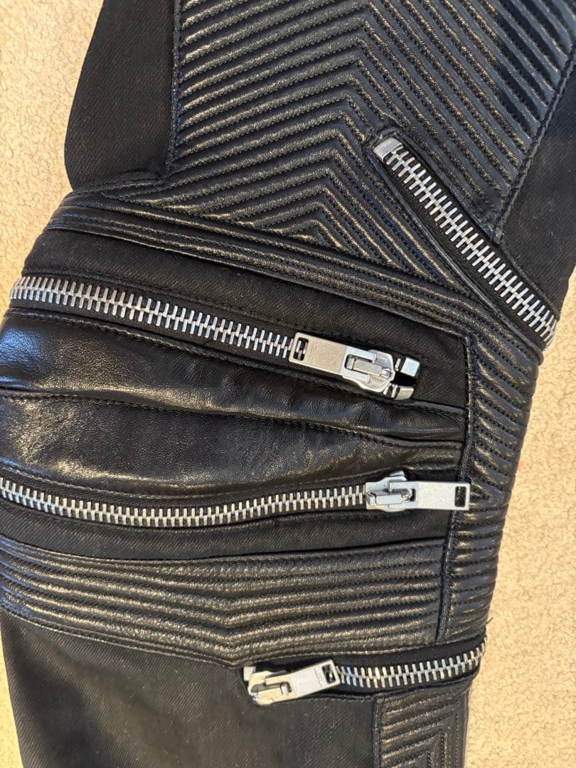 Saint Laurent Skinny Jeans D04 30