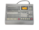 Multi -Track Recorder Roland Vs-880Ex