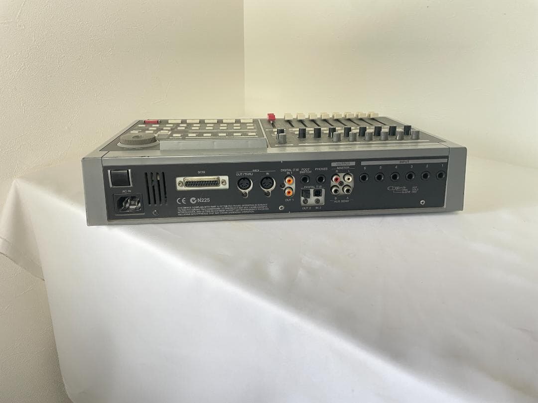 Multitrack Recorders Roland Vs-880Ex
