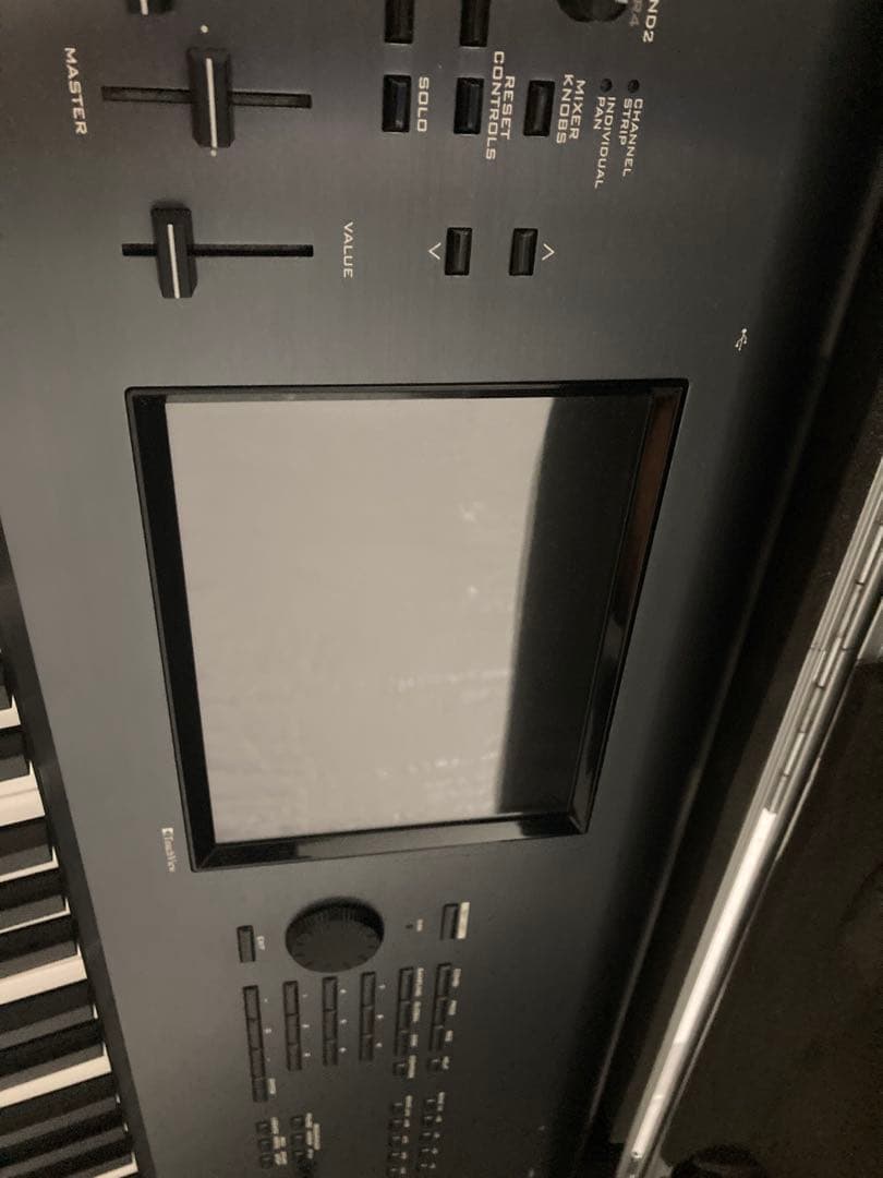 Analog Synthesizers Korg Kronos 73