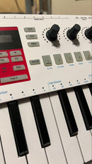 Midi Keyboards Pads Arturia Keystep Pro