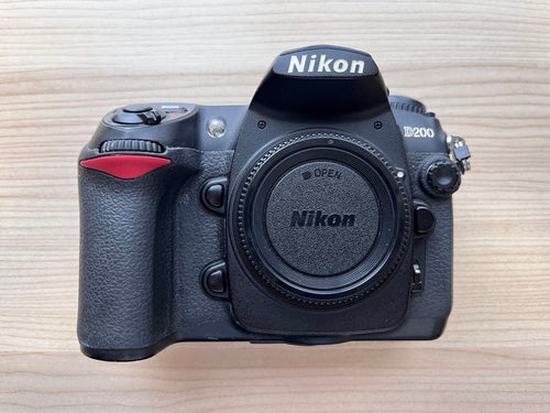 Nikon Digital Slr D200 Minib