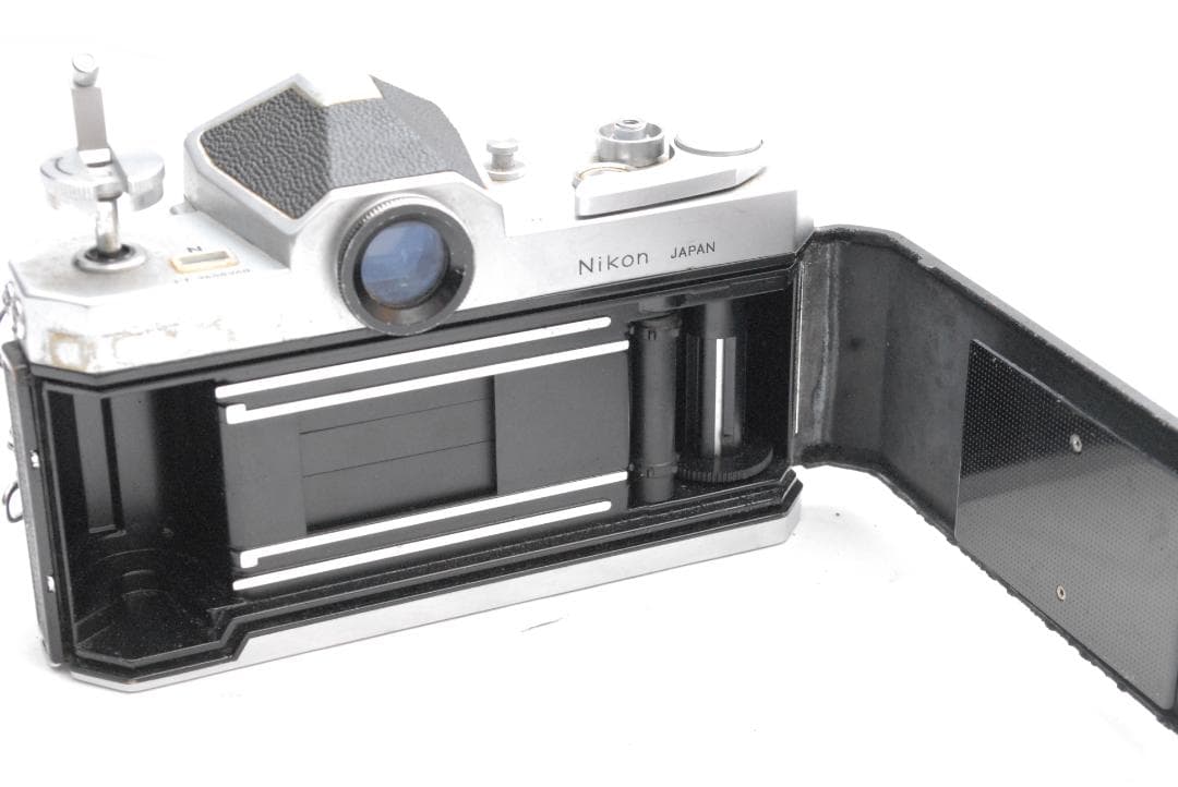 Nikomat Slr Cameras (Film) /Nikkor S 1:1.4 F=50Mm
