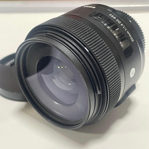 Sigma Lens (Single Focus) F1.4 Dc