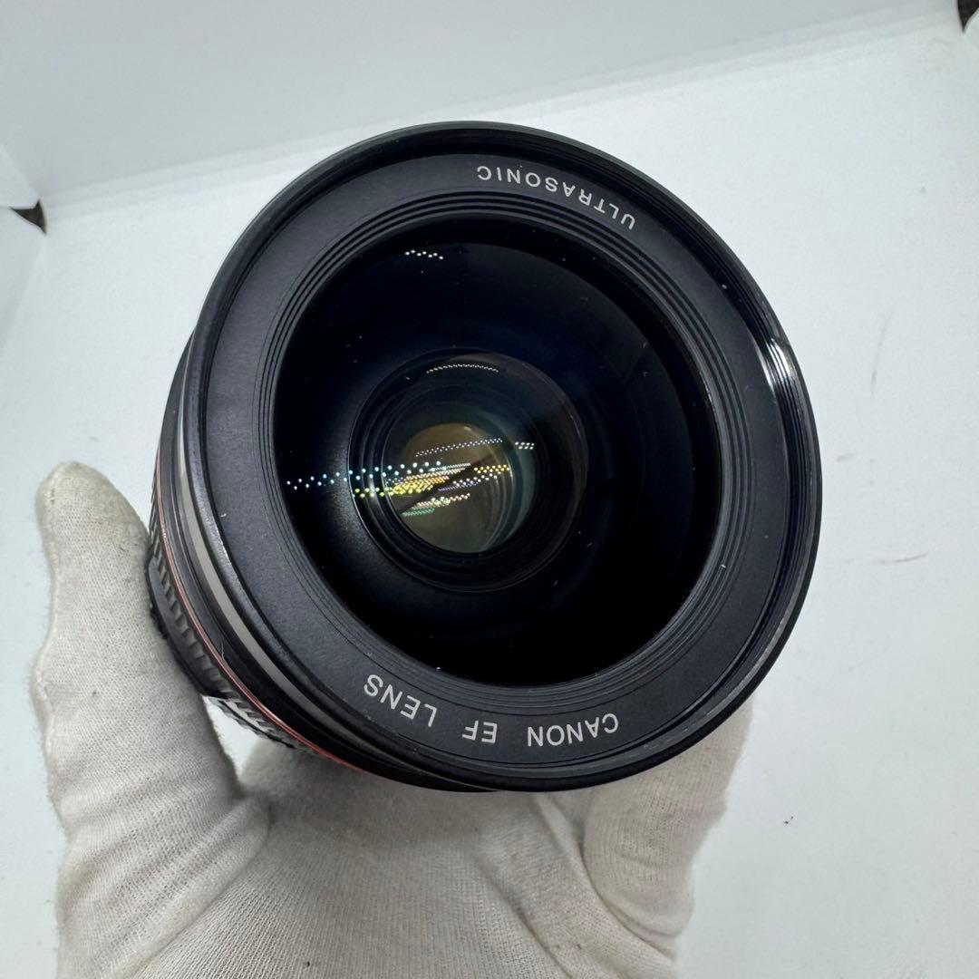 Canon Zoom Lenses Ef 28-70Mm F/2.8 L