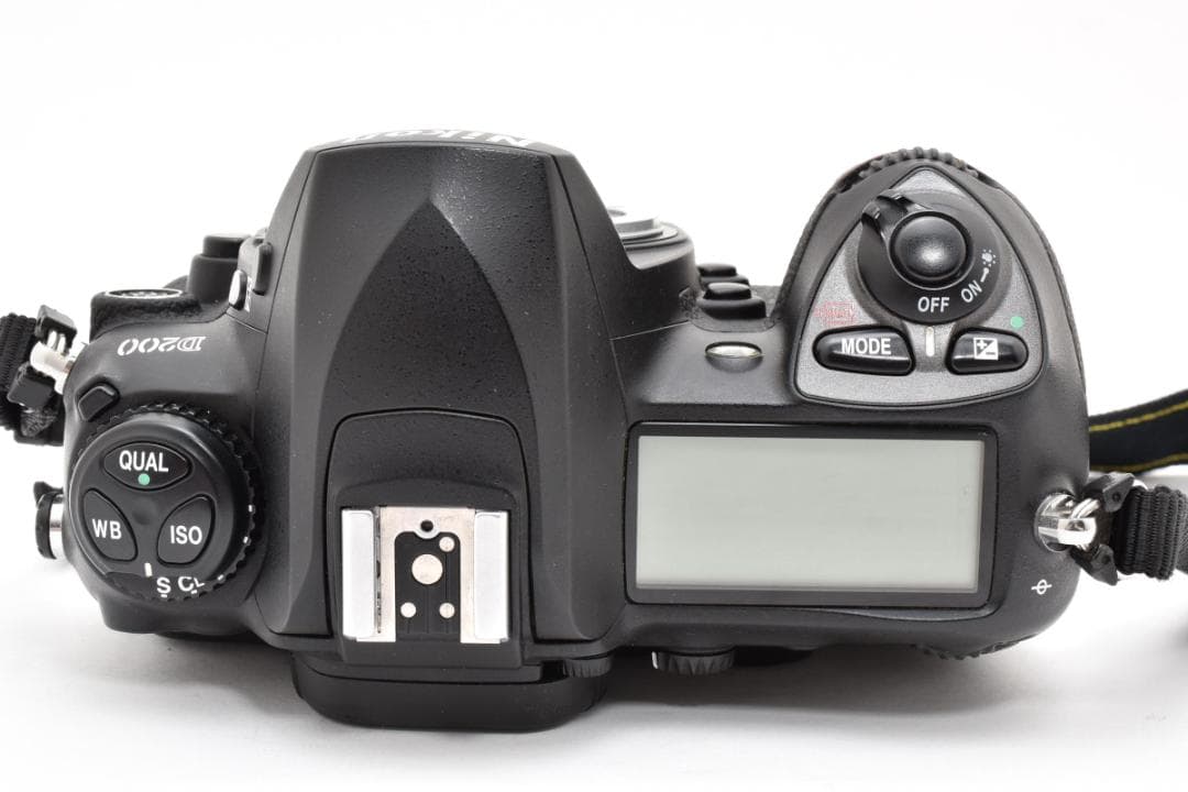 Digital Slrs Nikon D200 #22583